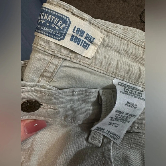 Levi's Signature Low Rise Bootcut Tan Jeans Womens Size 10 Short #1227 - Picture 7 of 9